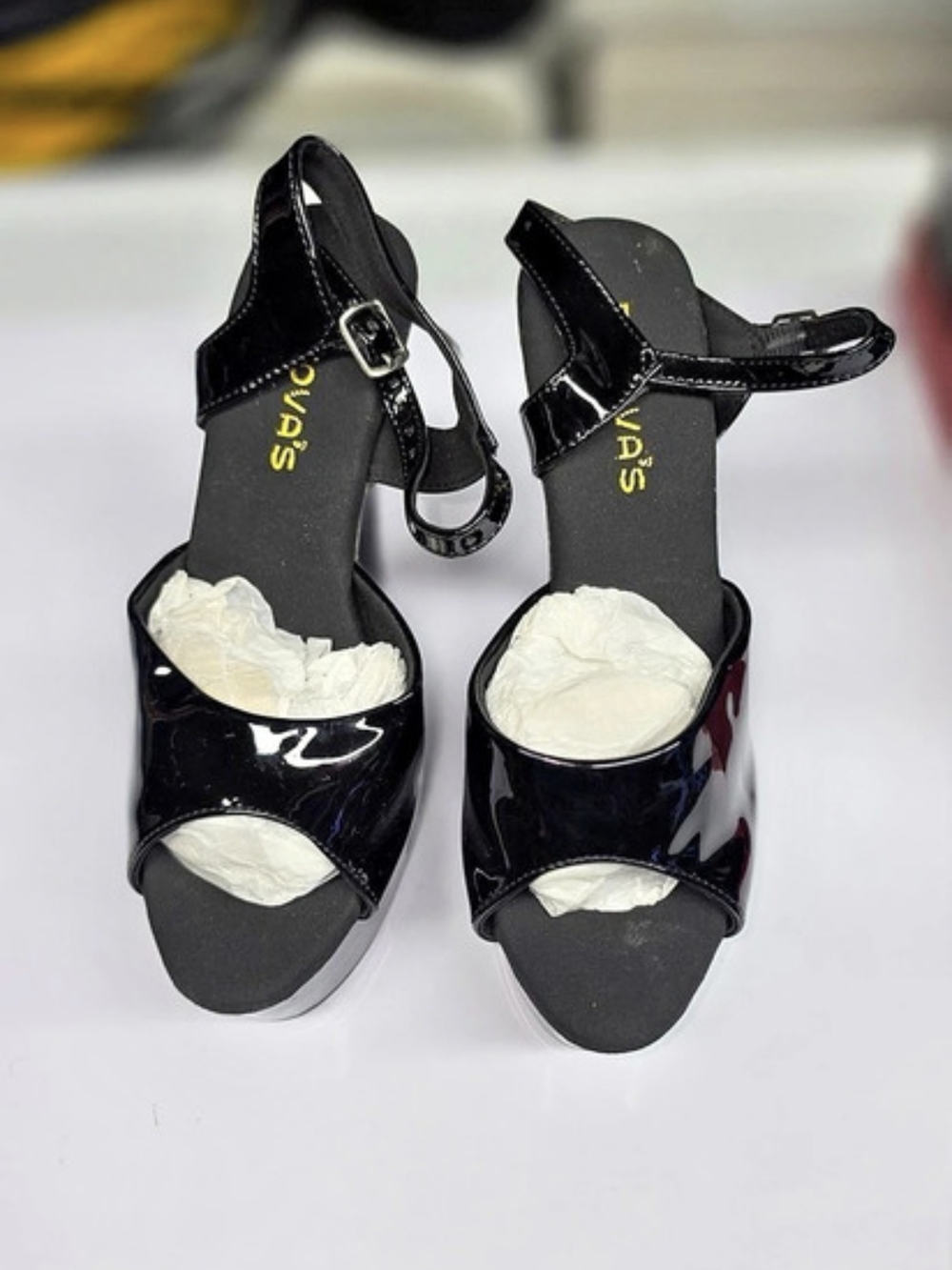 Divas Black Patent Platform Heels Like New